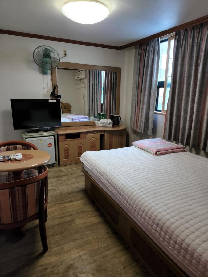 Daeho Motel Pusan Zewnętrze zdjęcie